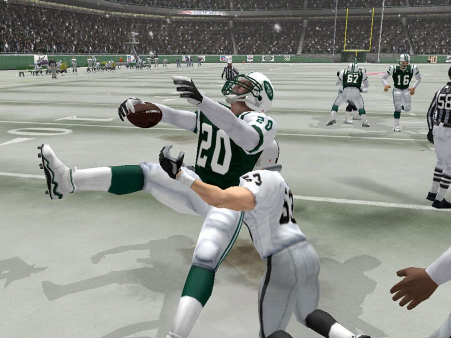 Madden NFL 2004 artwork